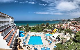 Batihan Beach Resort & Spa Kusadası Turcia