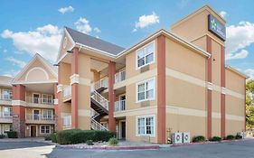 Extended Stay America Fresno North 2*