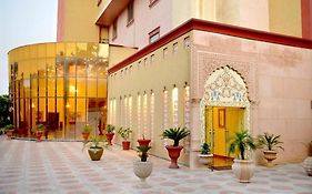 Pink Pearl Resort In Jaipur 4*