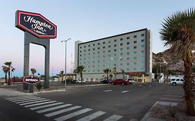 Hotel Hampton Hermosillo 3*