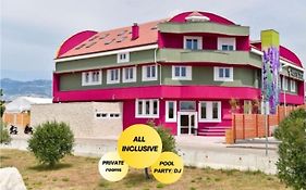 Hostel Zrce All Inclusive- All You Can Drink And Eat! (Adults Only)