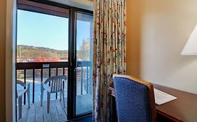 Fireside Inn And Suites Gilford 3*