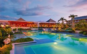 Pullman Nadi Bay Resort And Spa 5*