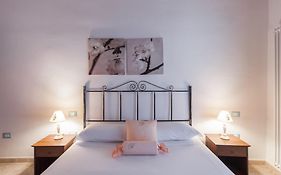 Le Caravelle Bed&Breakfast