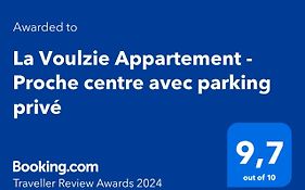 La Voulzie Appartement - Proche Centre Avec Parking Prive