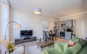 Dragon Suites - Edinburgh City Centre 2 Bed Apartment