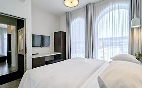 Hotel Oui Go! Trois-rivieres 4* Canada