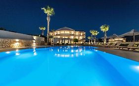 San Giovanni Beach Resort And Suites  4*