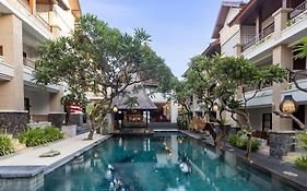 Fourteen Roses Beach Hotel Bali 3*