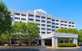 Radisson Hotel Nashville Airport 3*