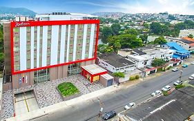Radisson Hotel Guayaquil  5* Ecuador