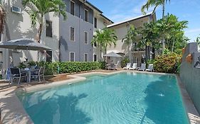 Bay Village Tropical Retreat & Apartments Cairns 3*