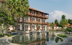 Novus Giri Resort & Spa Bogor 5*