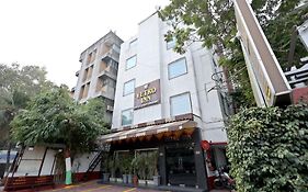 Hotel Vetro Inn