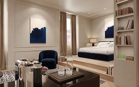The First Luxury Art Hotel Rome 5*