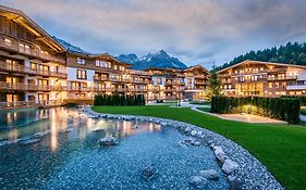 Hotel Kaiser In Tirol  4*