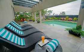 Lazdana Hotel Bangalore  3* India