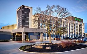 Holiday Inn Burlington Hotel And Conference Centre 3*