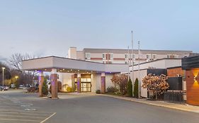Best Western Plus New Englander Hotel Woburn United States