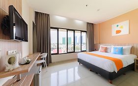 The Green Hotel Bekasi 3*