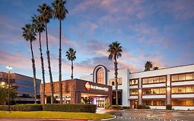 Best Western Plus Meridian Inn & Suites Anaheim Orange