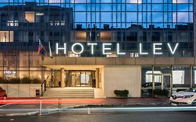 Hotel Exe Lev  4*