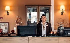 Gloppen Hotell - By Classic Hotels  3*