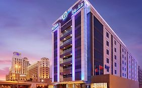 Flora Al Barsha Hotel At The Mall  4*
