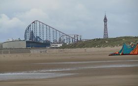No12 Guesthouse South Shore Blackpool  United Kingdom
