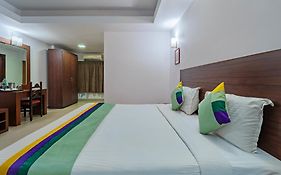 Treebo Trend Central Hotel Thrissur India