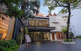Ariston Hotel Bangkok 4*