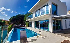 Villa Madeira By Lovelystay