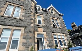 Barriemore Guest House Oban 4*
