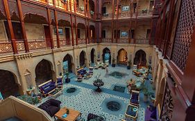 Shah Luxury Museum Baku 4*