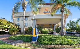 Comfort Inn And Suites Vacaville 3*
