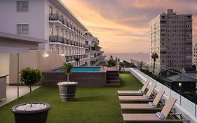 Protea Hotel By Marriott Sea Point  4*