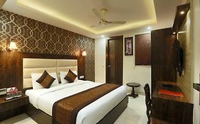 Hotel Qualia Suites at Delhi Airport