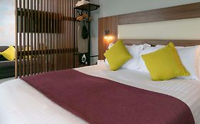 Lothersdale Hotel 3*