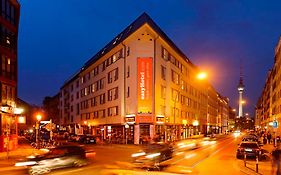 Easyhotel Berlin Hackescher Markt 2*