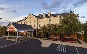 Hampton Inn And Suites State College 3*