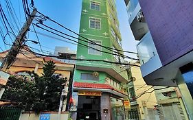 Hoang Linh Hotel  2*