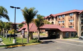 Lompoc Valley Inn & Suites 3*