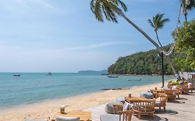 Bandara Phuket Beach Resort - Sha Extra Plus  4*