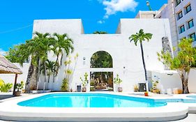 Hotel Parador Cancún 3* México
