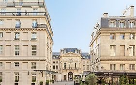 Grand Hôtel Du Palais Royal 5*