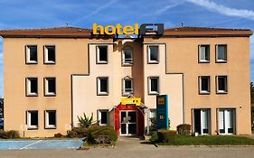 Hotelf1 Lyon Bourgoin-jallieu 4*