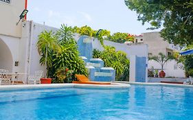 Hotel Maria De Lourdes Cancun 3*