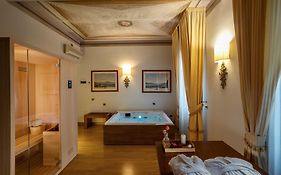 Hotel Relais Le Felci Executive Suite Spa  4*