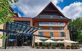 Radisson Blu Hotel & Residences  5*