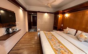 Gajraj Hotel Gangtok 3*
